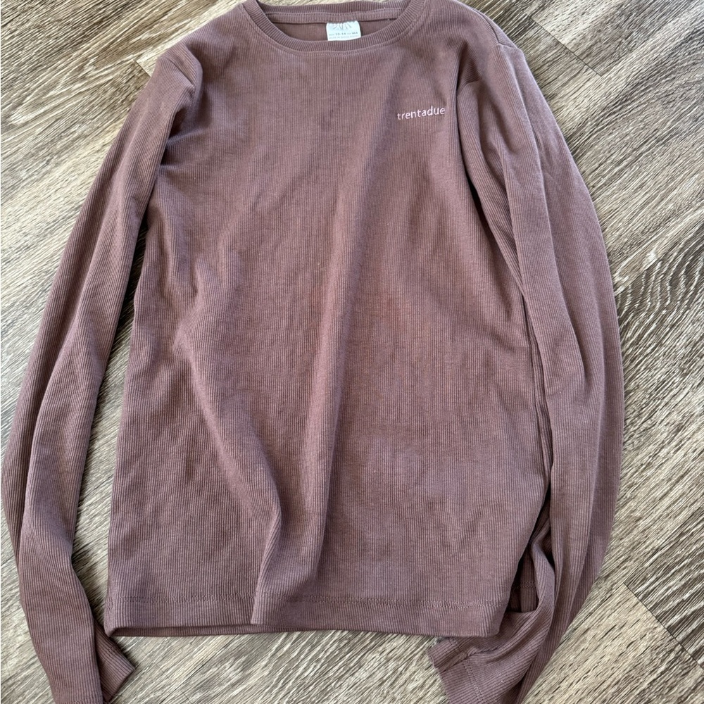 Selling long sleeve Zara top!